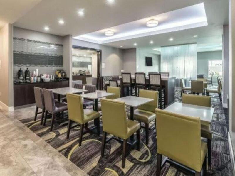 La Quinta By Wyndham Arlington North 6 Flags Dr Hotel Bagian luar foto