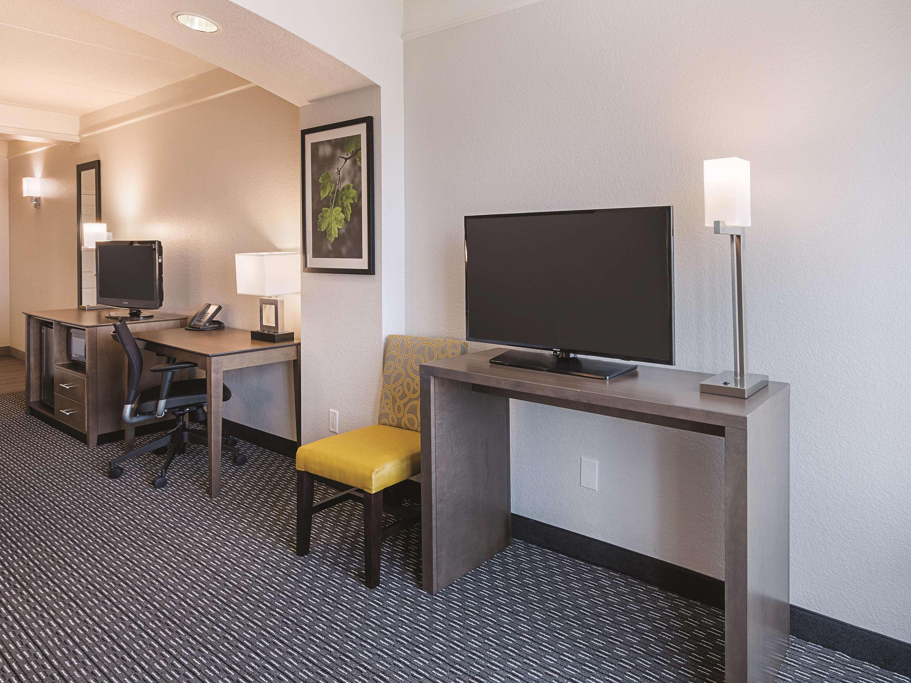 La Quinta By Wyndham Arlington North 6 Flags Dr Hotel Ruang foto