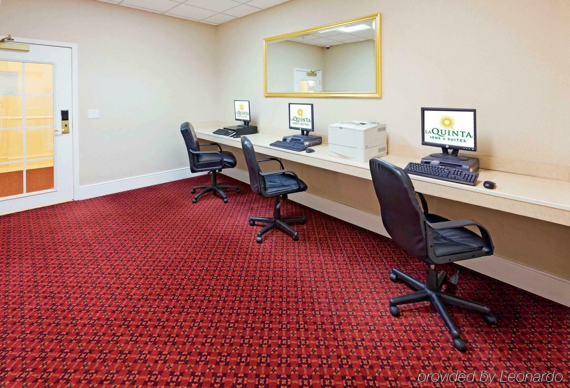 La Quinta By Wyndham Arlington North 6 Flags Dr Hotel Bagian luar foto